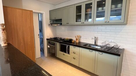 Casa em Condomínio Fechado em Juquehy Disponível para Locação e Venda.