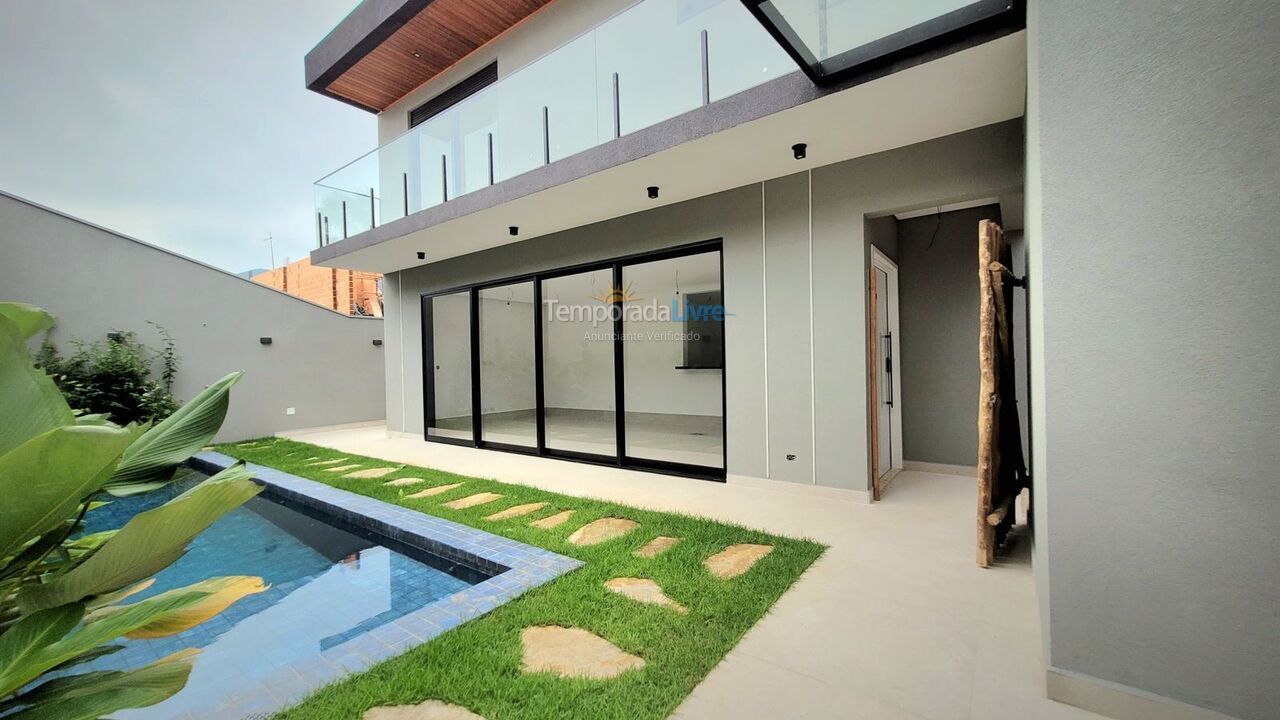 Casa para aluguel de temporada em São Sebastião (Juquehy)