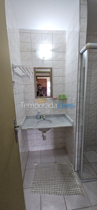Apartamento para aluguel de temporada em Ubatuba (Praia das Toninhas)