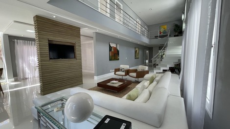 BELÍSSIMA MANSÃO 5 SUÍTES