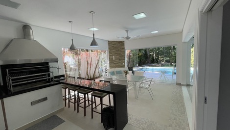 BELÍSSIMA MANSÃO 5 SUÍTES