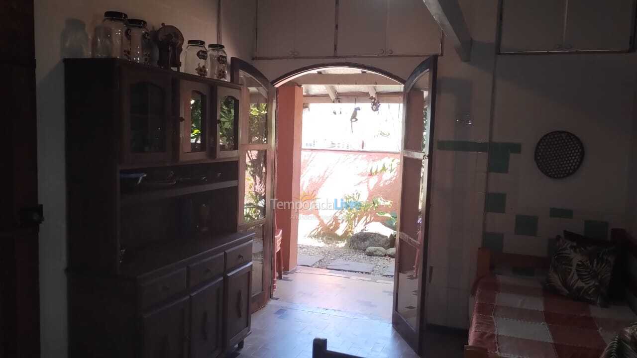 Casa para alquiler de vacaciones em Ubatuba (Enseada)