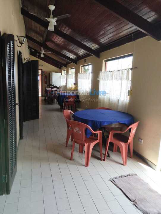 Casa para aluguel de temporada em Ubatuba (Enseada)