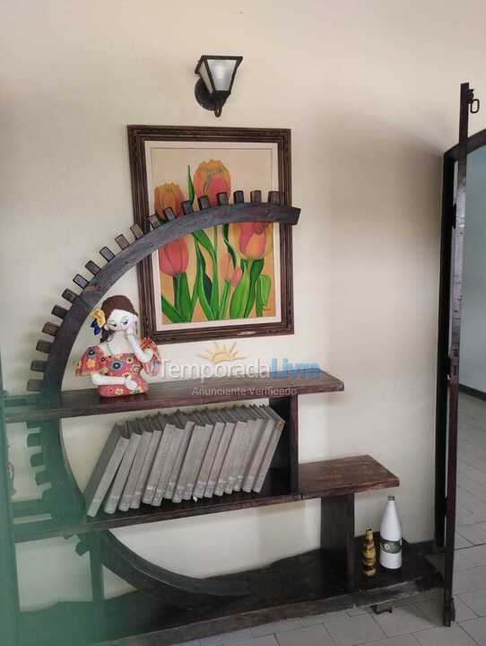 Casa para aluguel de temporada em Ubatuba (Enseada)