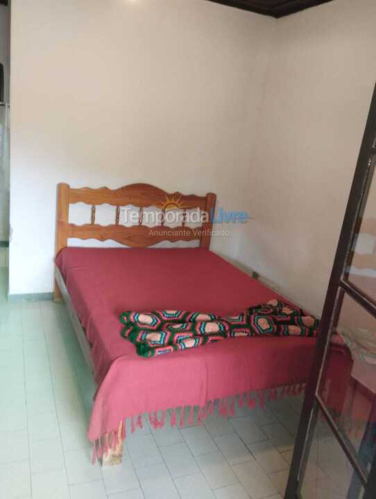 Casa para aluguel de temporada em Ubatuba (Enseada)