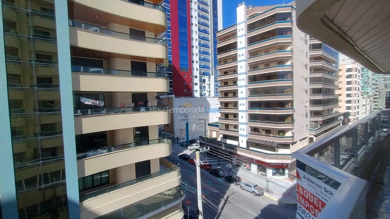 Apartamento para aluguel de temporada em Itapema (Meia Praia)