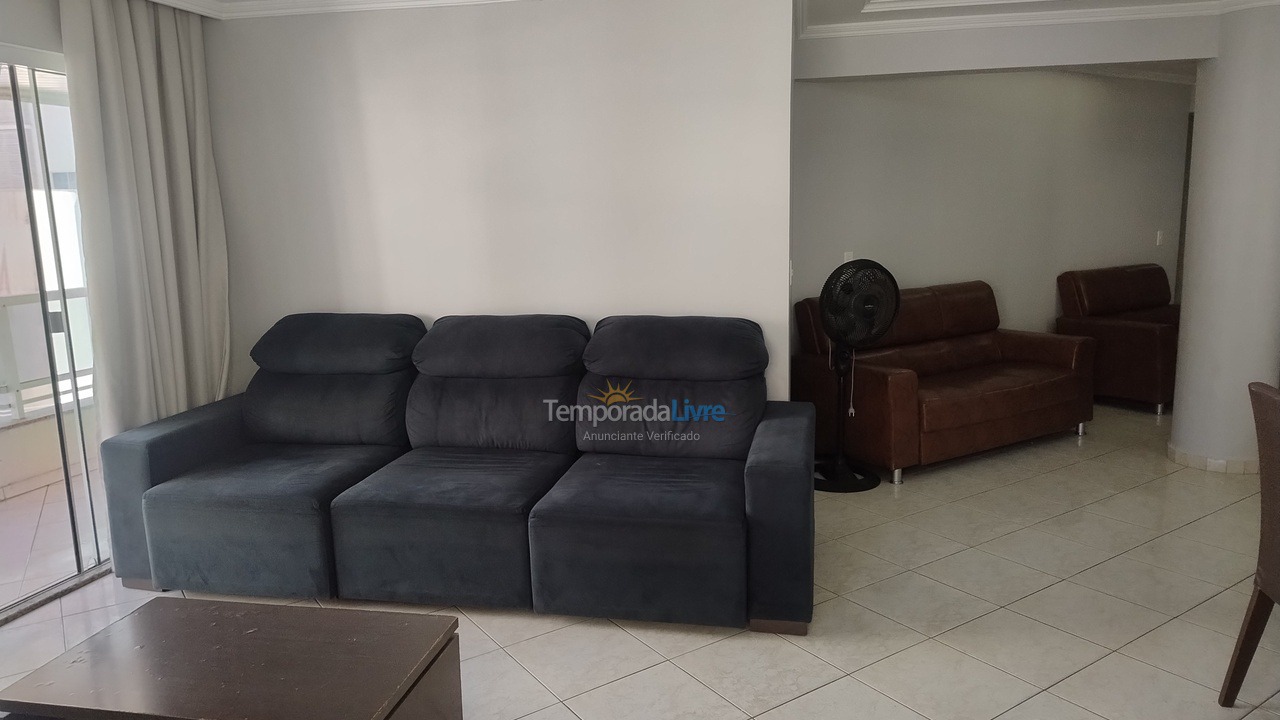 Apartamento para aluguel de temporada em Itapema (Meia Praia)