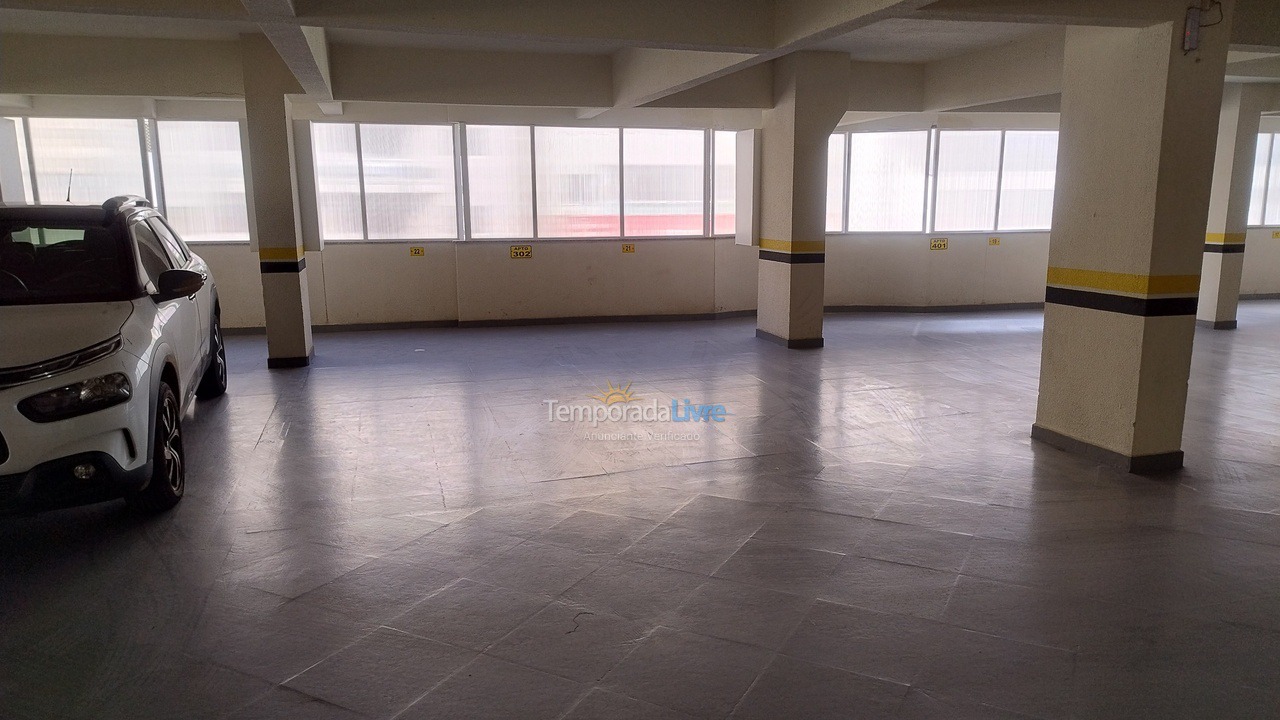 Apartamento para aluguel de temporada em Itapema (Meia Praia)