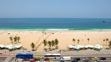 Lindo apartamento de 3 quartos frente mar para alugar em copacabana