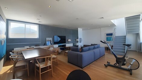 Maravilhosa cobertura com 3 quartos  para alugar em ipanema com vista mar e piscina