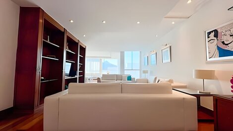 Cobertura com piscina privada ate 11 pessoas
