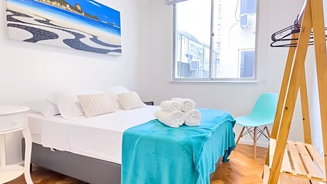 Apartamento recentemente reformado com 2 dormitorios para alugar no posto 10 de ipanema