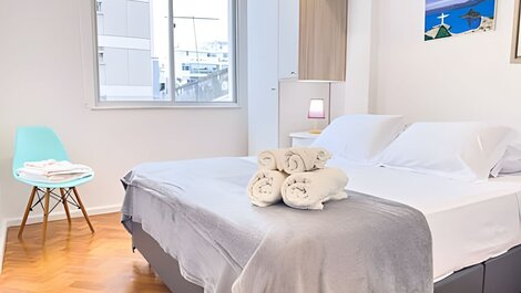 Apartamento recentemente reformado com 2 dormitorios para alugar no posto 10 de ipanema