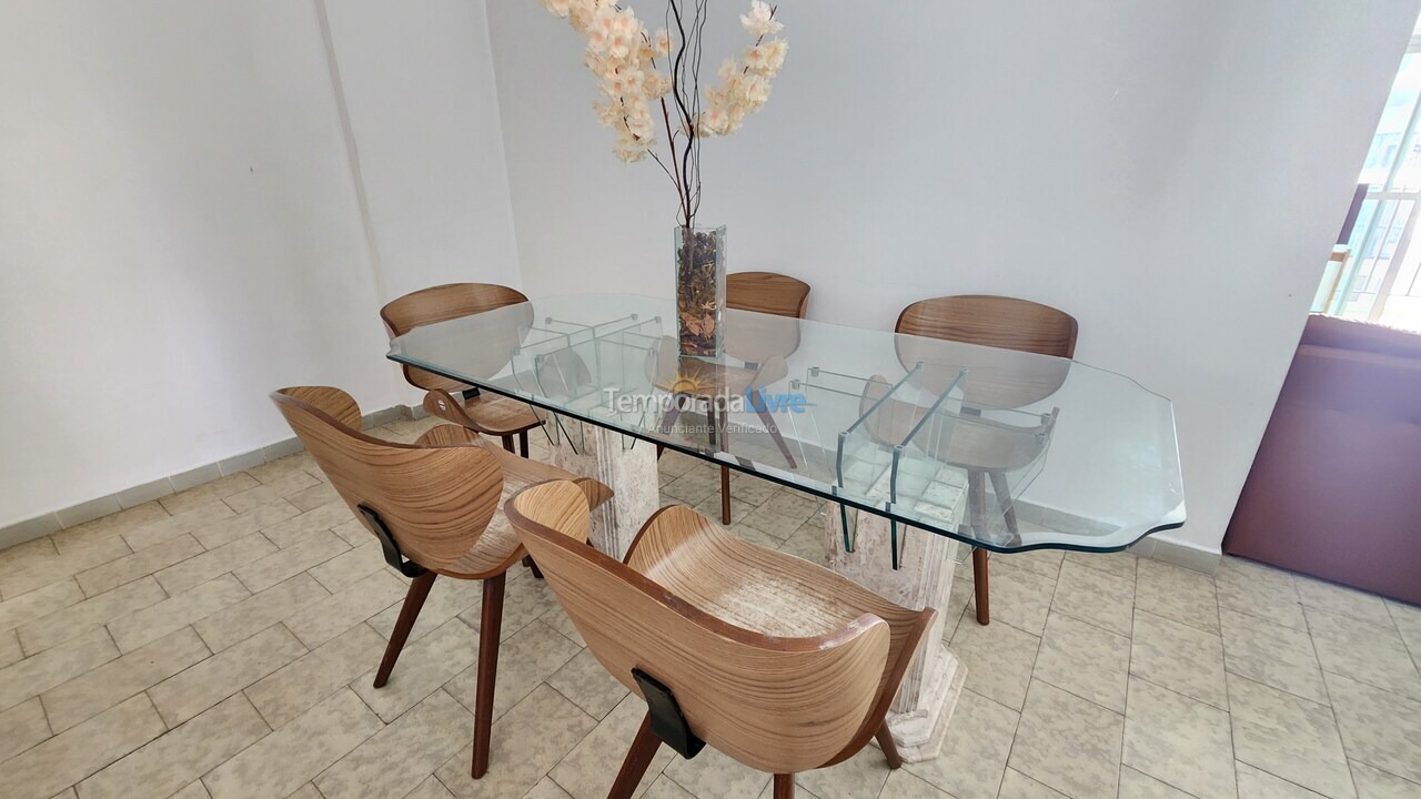 Apartment for vacation rental in Guarujá (Pitangueiras)