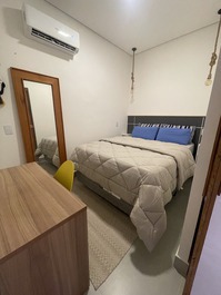Quarto 1 com tv !