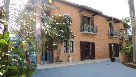 Casa para alquilar en Caraguatatuba - Massaguaçu
