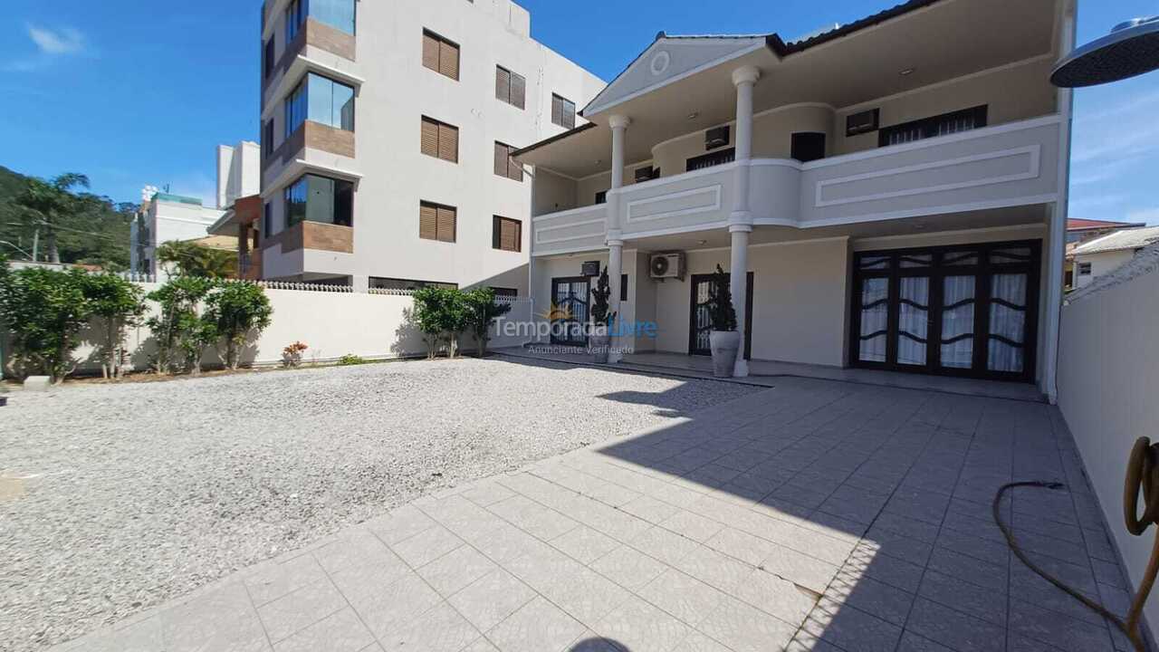 House for vacation rental in Florianopolis (Canasvieiras)