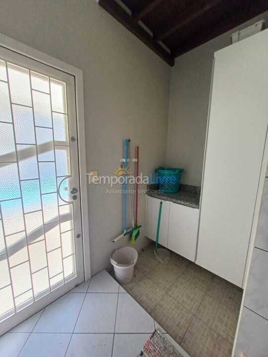 House for vacation rental in Florianopolis (Canasvieiras)