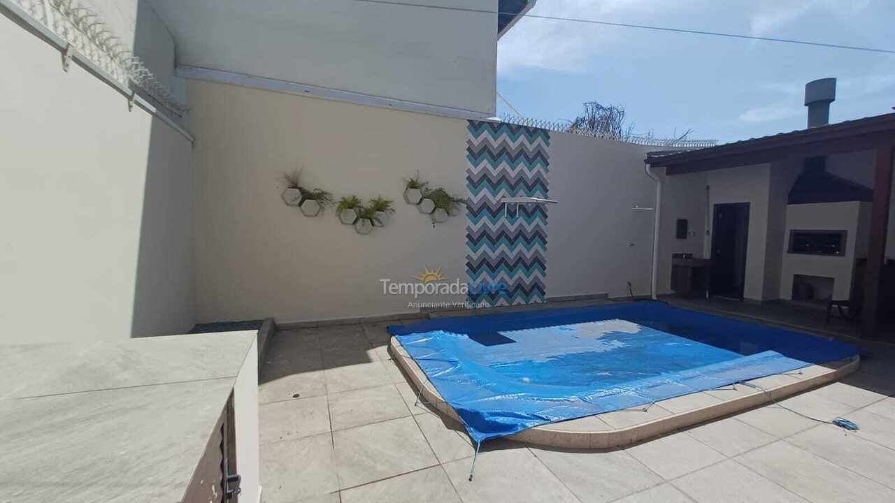 House for vacation rental in Florianopolis (Canasvieiras)