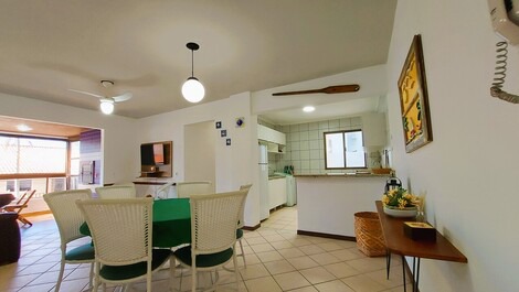 Aluguel Apartamento 02 dormitorios 01 Suite Praia Bombinhas - LA0002