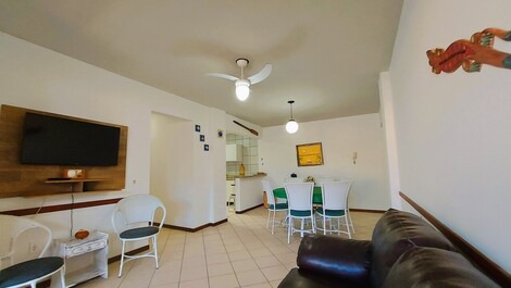 Aluguel Apartamento 02 dormitorios 01 Suite Praia Bombinhas - LA0002