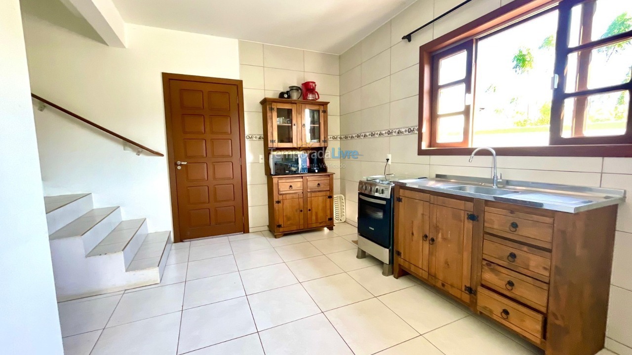 Casa para aluguel de temporada em Bombinhas (Mariscal)