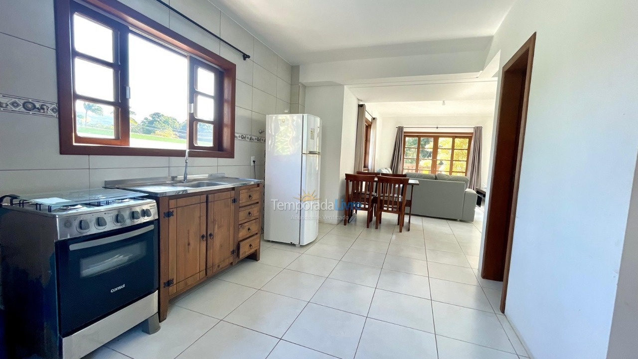 Casa para aluguel de temporada em Bombinhas (Mariscal)