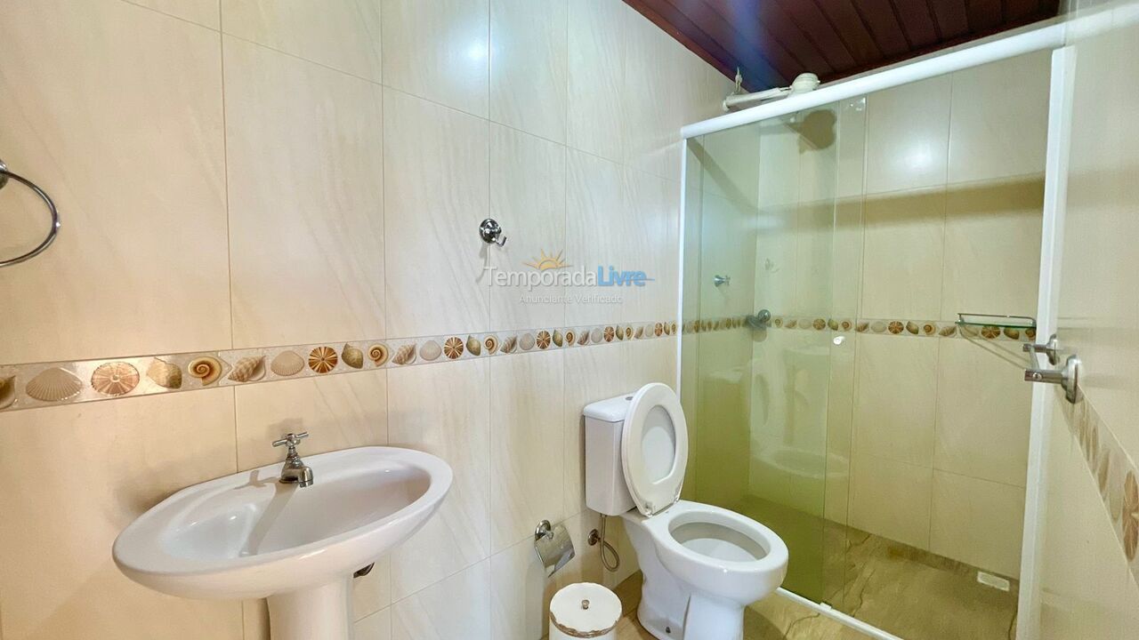 Casa para aluguel de temporada em Bombinhas (Mariscal)