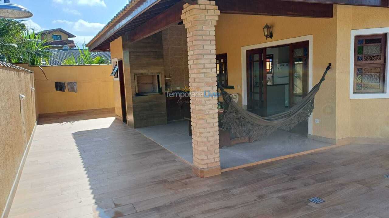 House for vacation rental in Bertioga (Condominio Morada da Praia)