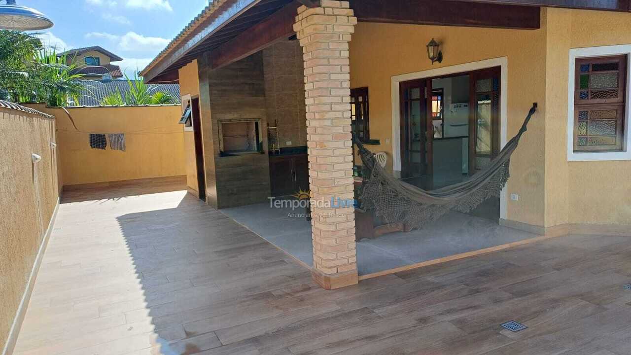 House for vacation rental in Bertioga (Condominio Morada da Praia)