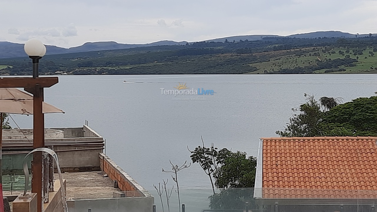 Casa para aluguel de temporada em São José da Barra (Lago de Furnas)