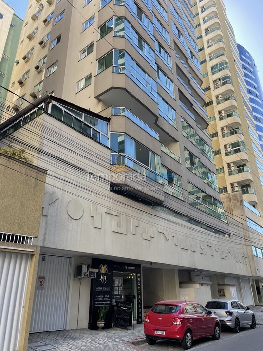 Apartment for vacation rental in Itapema (Meia Praia)