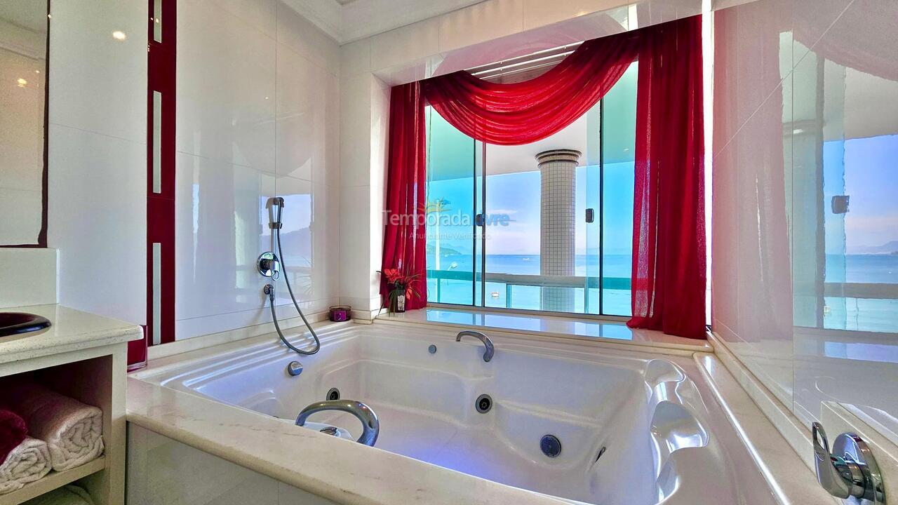 House for vacation rental in Bombinhas (Canto Grande)