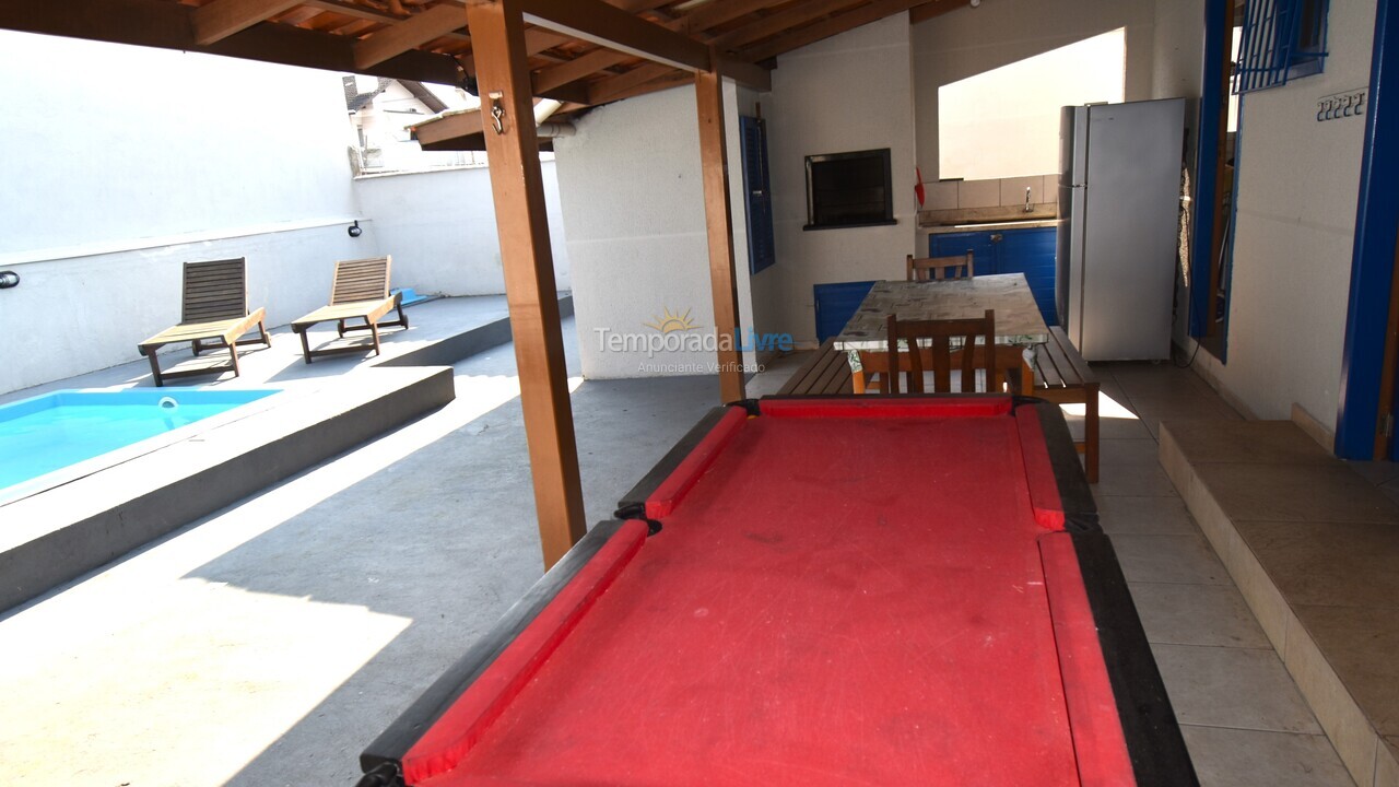 Casa para alquiler de vacaciones em Bombinhas (Canto Grande)