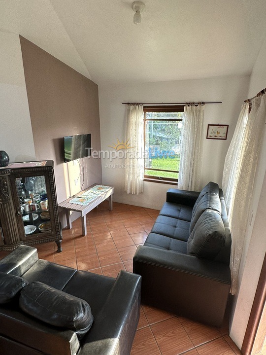 Casa para alquiler de vacaciones em Garopaba (Praia da Ferrugem)