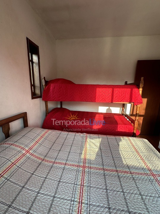 Casa para alquiler de vacaciones em Garopaba (Praia da Ferrugem)