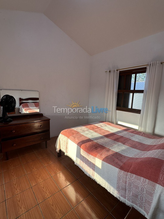 Casa para alquiler de vacaciones em Garopaba (Praia da Ferrugem)