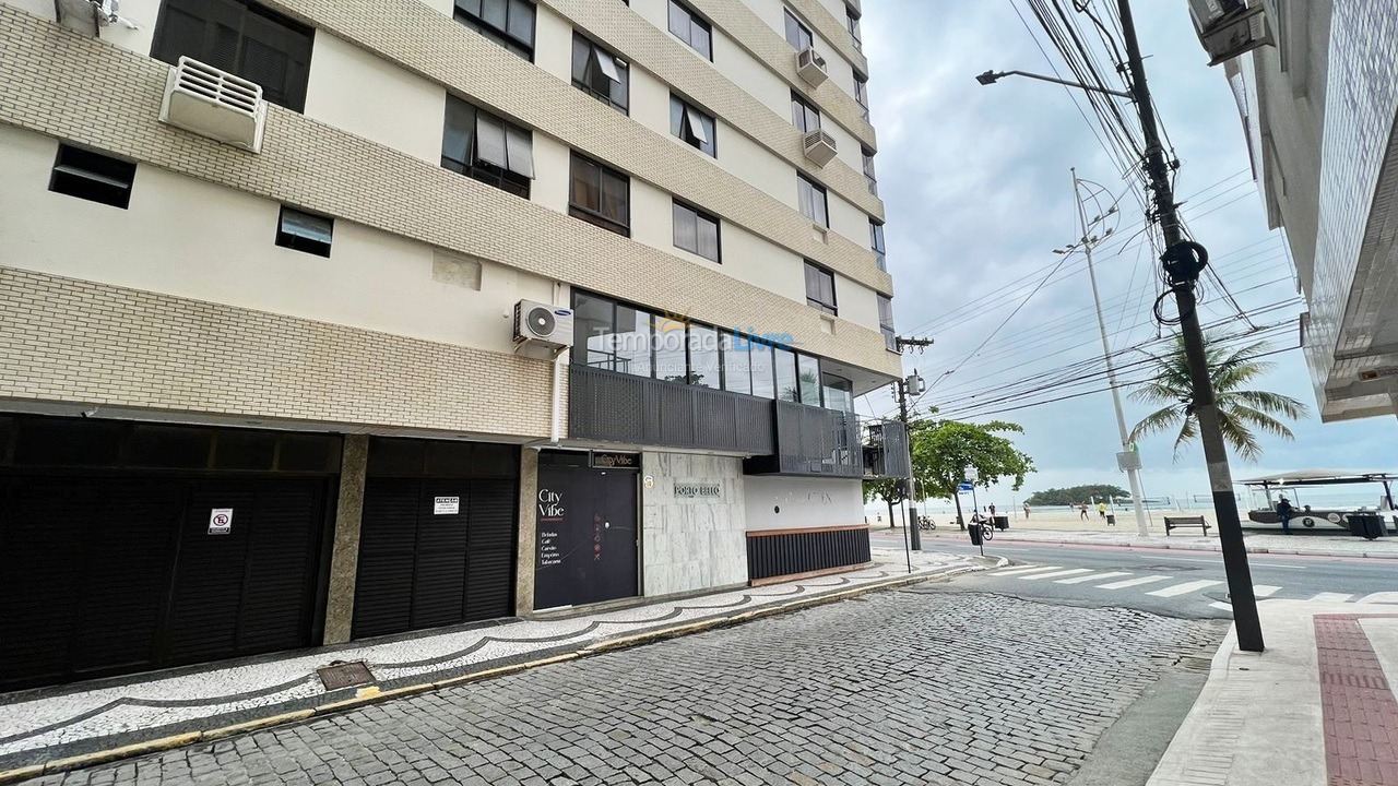 Apartamento para aluguel de temporada em Balneário Camboriú (Praia Central)