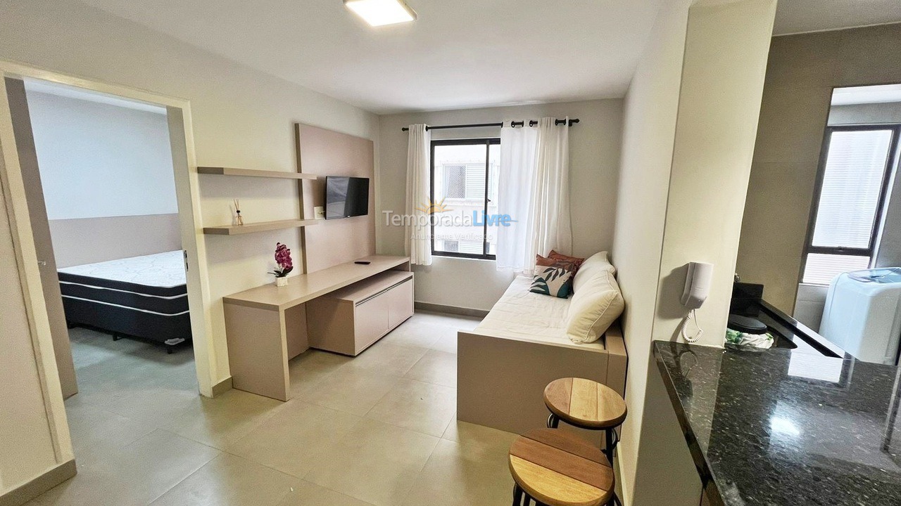 Apartamento para aluguel de temporada em Balneário Camboriú (Praia Central)