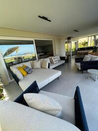 Casa frente al mar en la playa de Juquehy - 7 suites, piscina, barbacoa.