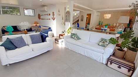 Casa en condominio/resort cerca de la playa de Juquehy