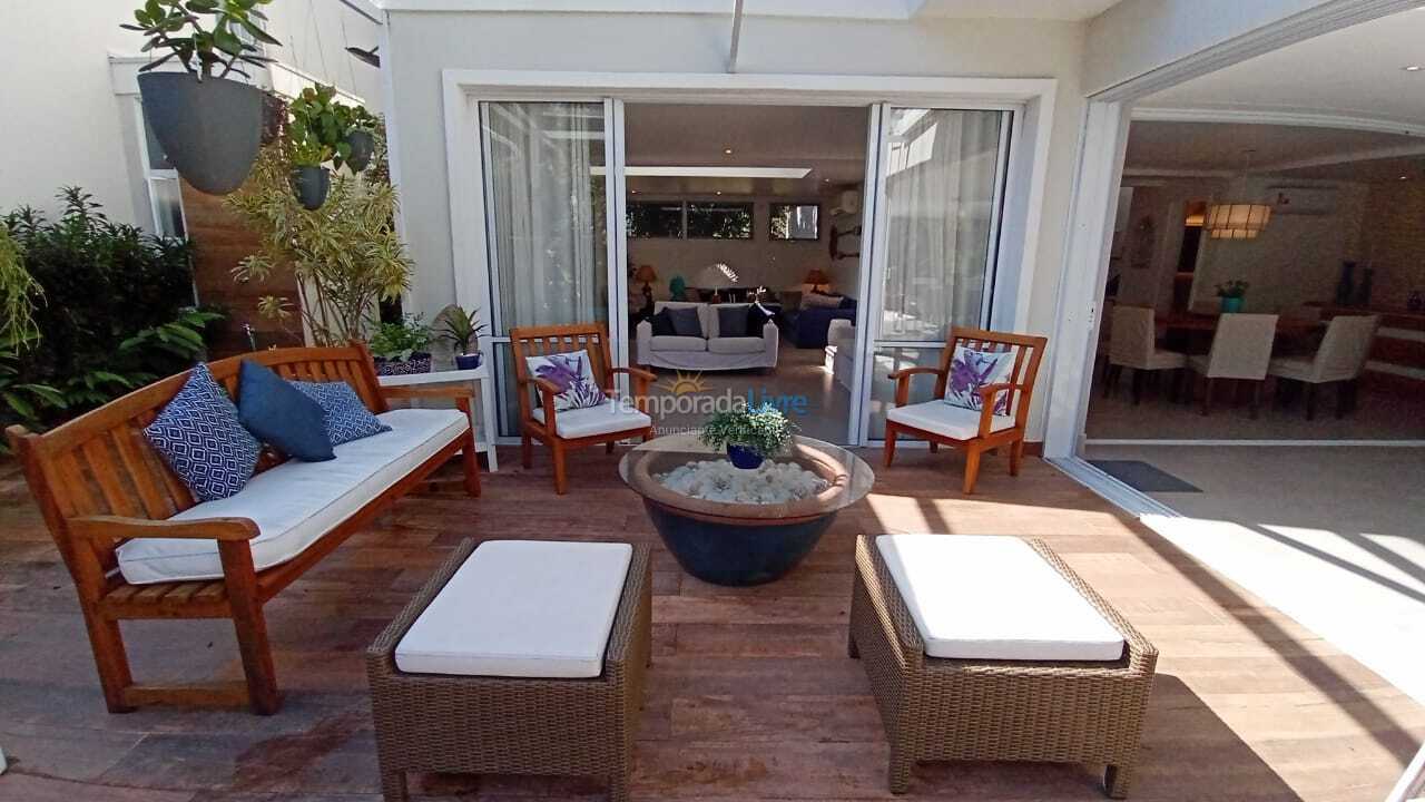 Casa para alquiler de vacaciones em São Sebastião (Juquehy)