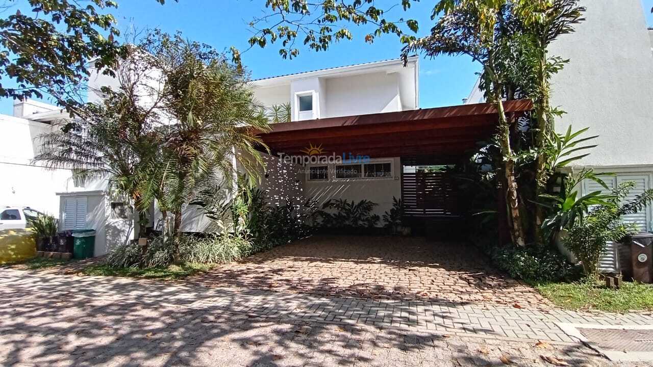 Casa para alquiler de vacaciones em São Sebastião (Juquehy)
