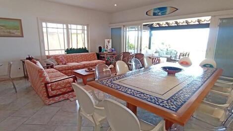 Beachfront House in Juquehy - Gated Community