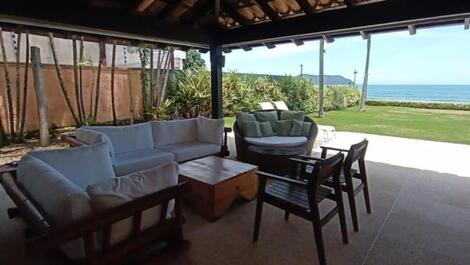 Beachfront House in Juquehy - Gated Community