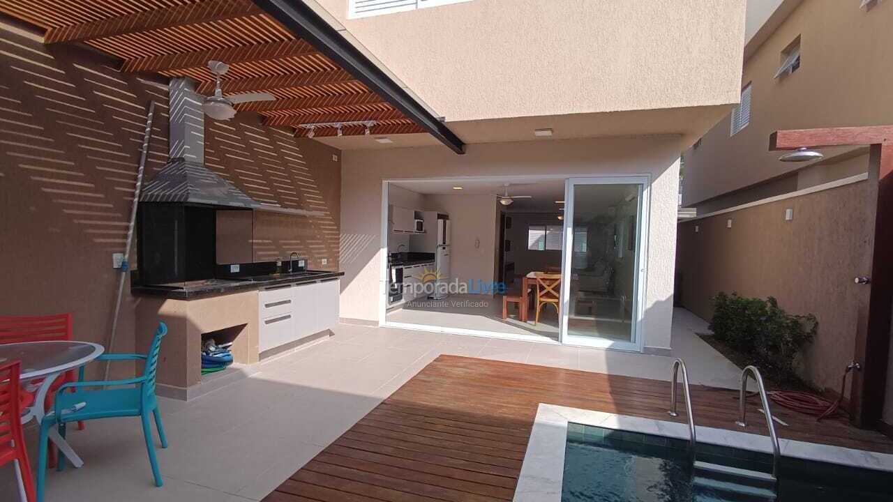 Casa para aluguel de temporada em São Sebastião (Juquehy)