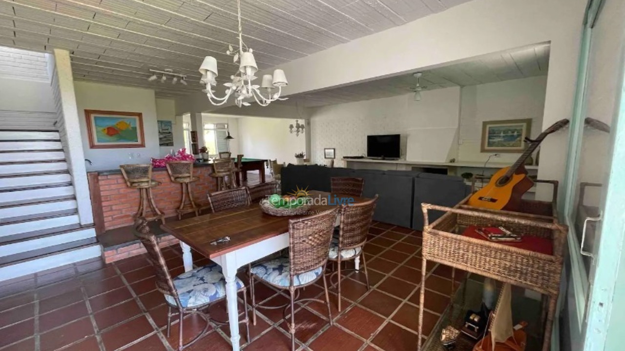 Casa para aluguel de temporada em Florianopolis (Praia dos Ingleses)