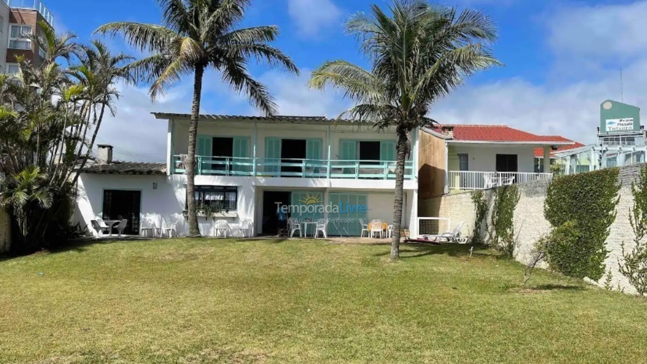 Casa para aluguel de temporada em Florianopolis (Praia dos Ingleses)