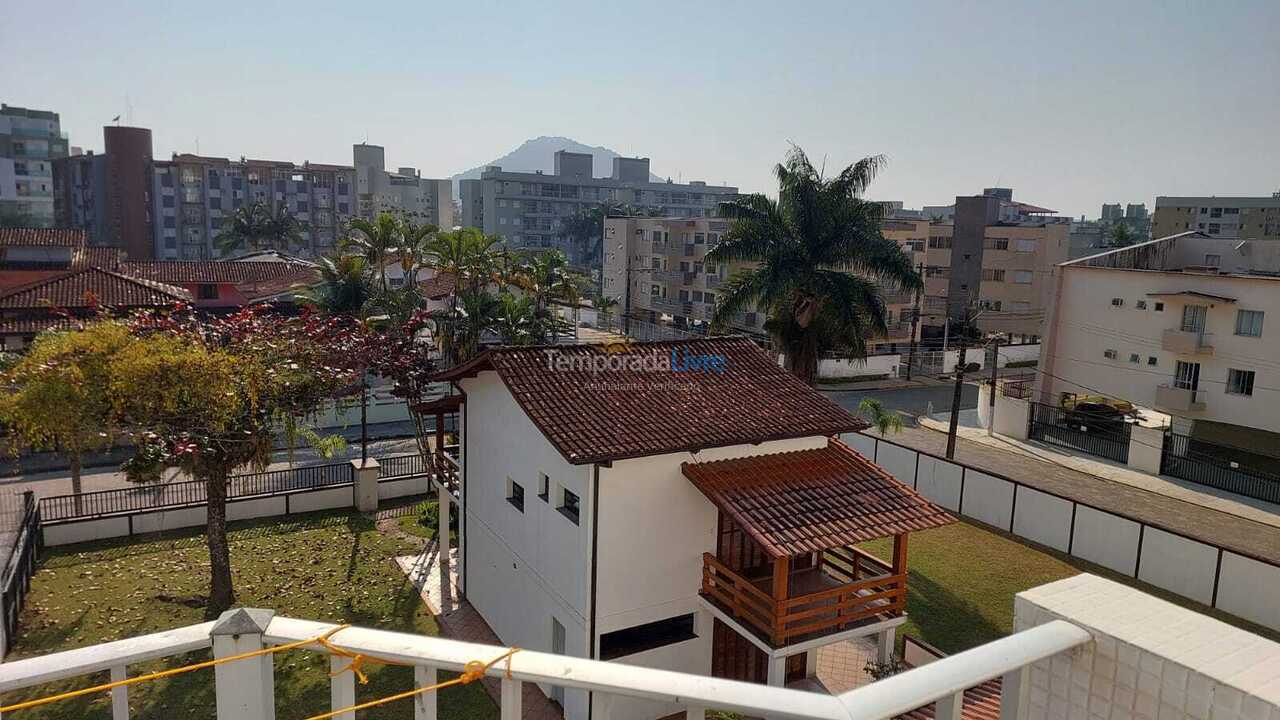 Apartamento para aluguel de temporada em Ubatuba (Praia Grande)
