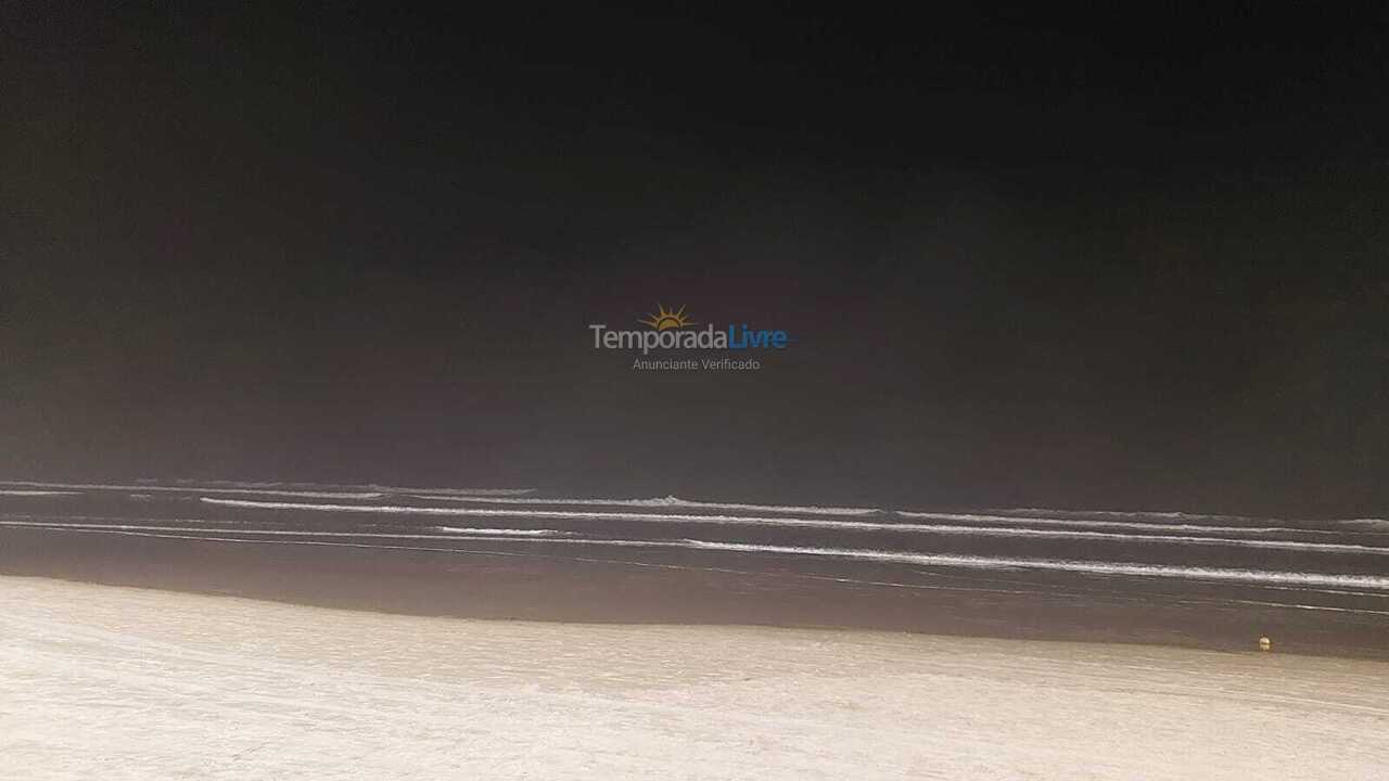 Apartamento para aluguel de temporada em Ubatuba (Praia Grande)